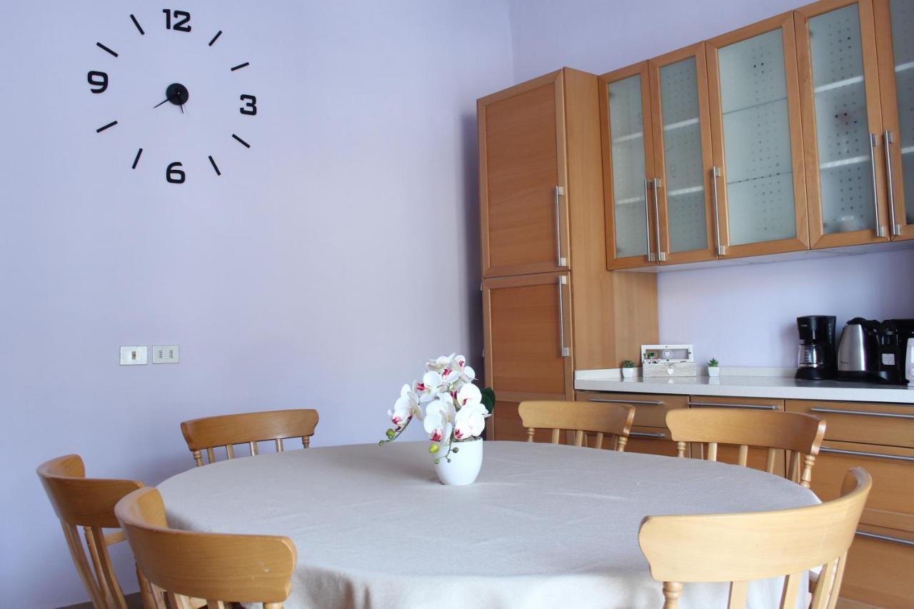 L' Oasi Del Cervo - Casa Con Giardino E Posto Auto, Uscita Autostrada A11 Villa ฟลอเรนซ์ ภายนอก รูปภาพ